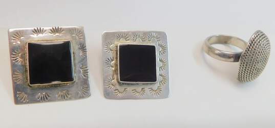 Vintage Taxco 925 Oval Roped Ring & Black Enamel Stamped Square Earrings 26.9g image number 2