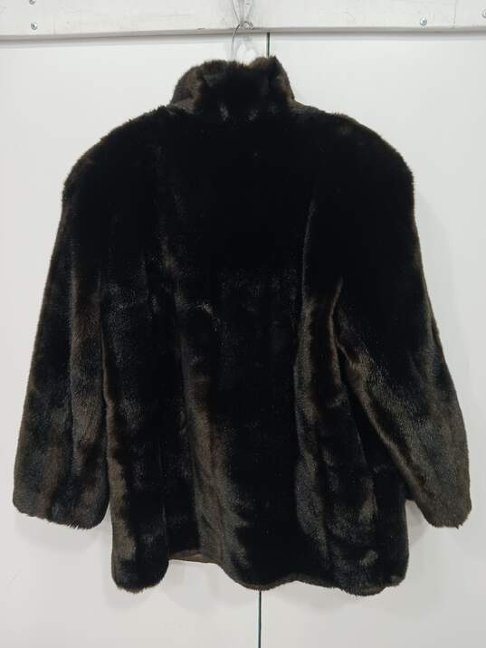 Women's Tissavel Black Faux Fur Coat image number 2