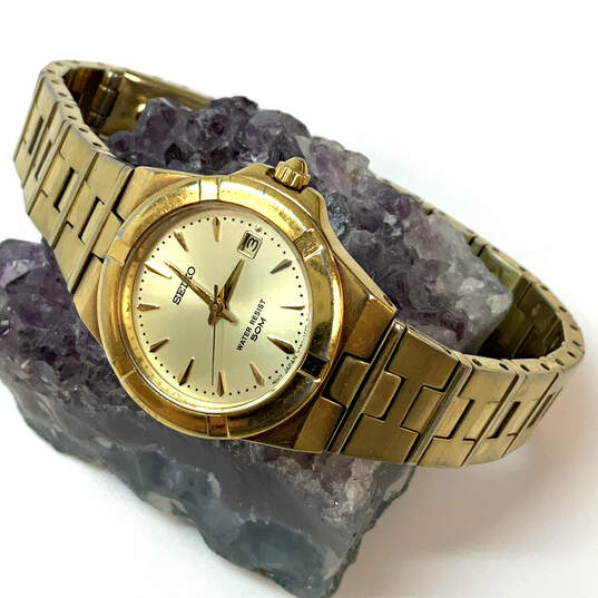 Designer Seiko V782-0820 Gold-Tone Chain Strap Round Dial Analog Wristwatch image number 1