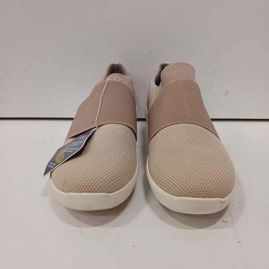 Clarks Collection Women's Cushion Slip On Comfort Shoes Size 10M image number 1