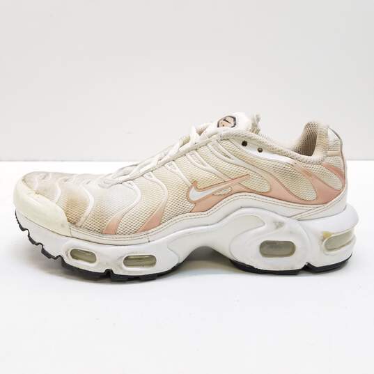 Nike Air Max Plus GS White Metallic Red Bronze Shoes Size 5Y Women's Size 6.5 image number 2