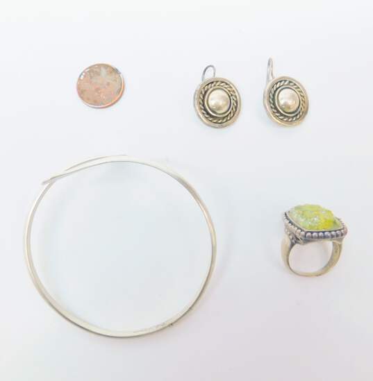 Orb & Artisan 925 Dome Rope Drop Earrings Brushed Bypass Bangle Bracelet & Carved Connemara Marble Granulated Ring 37.4g image number 7