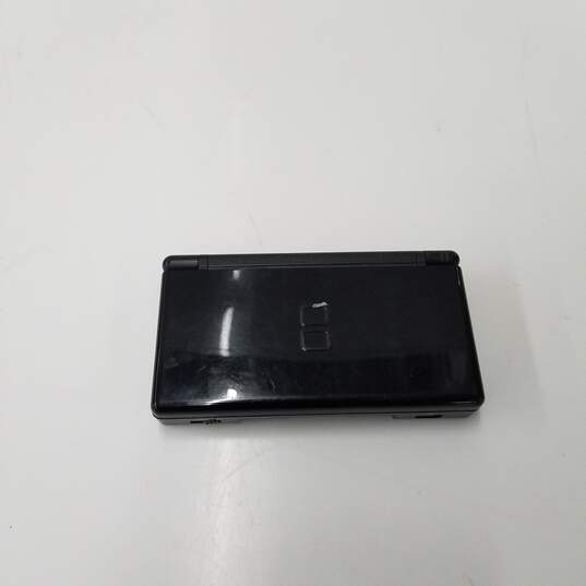 Black Nintendo DS Lite image number 1