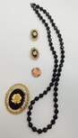 VNTG Black Glass Beaded Necklace & Gold Tone Floral Brooch & Earrings 93.0g image number 8