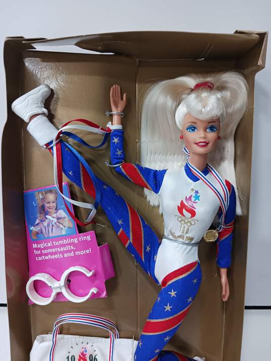 Olympic Gymnast Barbie Doll Playset IOB image number 4