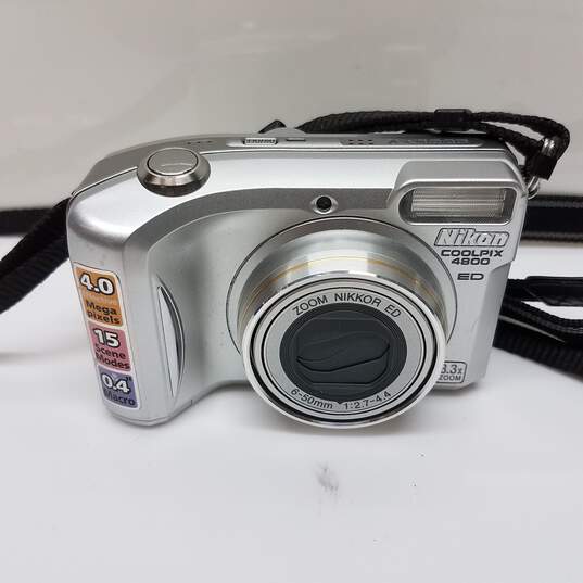 Nikon COOLPIX 4800 4.0MP Digital Camera - Silver image number 1
