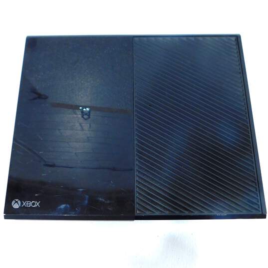 Microsoft XBOX ONE Console Lot image number 4