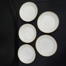 Bundle of Five Bone China Narumi Wheaton Dessert Bowls alternative image