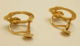 14K Yellow Gold Claddagh Screw Back Earrings 1.9gs alternative image