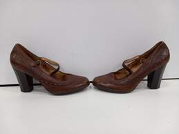 Women's Frye Brown Leather Heels Size 6.5M alternative image