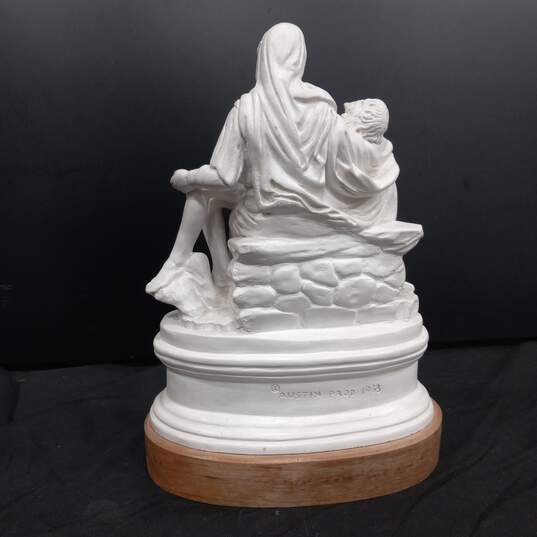 Miniature Pieta by Michelangelo Recreation Statue image number 4