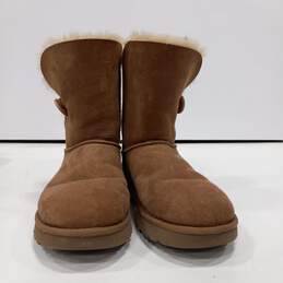 UGGS BOOTS SIZE 9 alternative image
