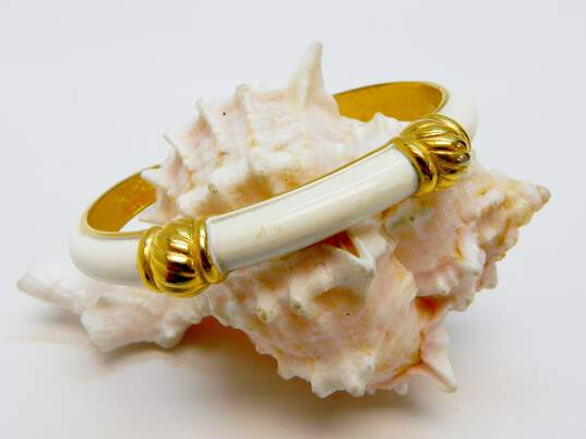 Vintage Crown Trifari White Enamel & Gold Tone Rope Accent Cuff Bracelet 30.4g image number 1