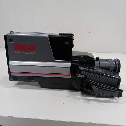 Vintage RCA VHS Camcorder Model CPB350 w/Cables, Case and Attachments image number 4
