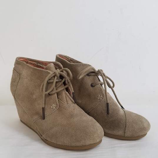 Toms Heel Beige Suede Leather Shoes Women's Size 5 image number 3