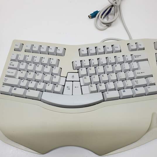 PC Concepts Windows 95 The Wave 109-Key Keyboard IOB image number 4