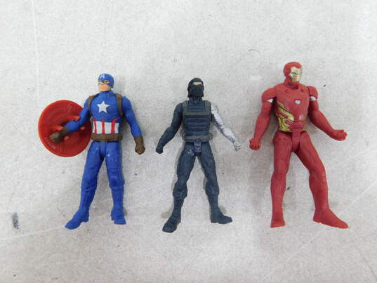 Lot of 8 Marvel Miniverse Hasbro Avengers 2.5in  Action Figures image number 7