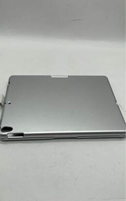 iPad 9th Generation Silver Bluetooth Keyboard Case E-0545518-C alternative image