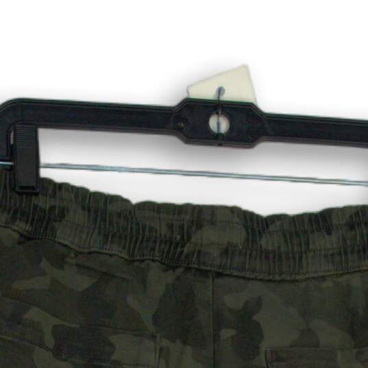 NWT Womens Green Camouflage Elastic Waist Drawstring Athletic Shorts Size M image number 4