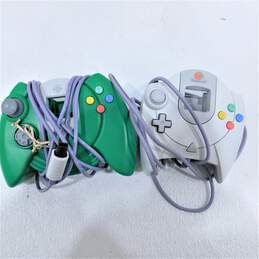 Sega Dreamcast Console Bundle w/ Controllers alternative image