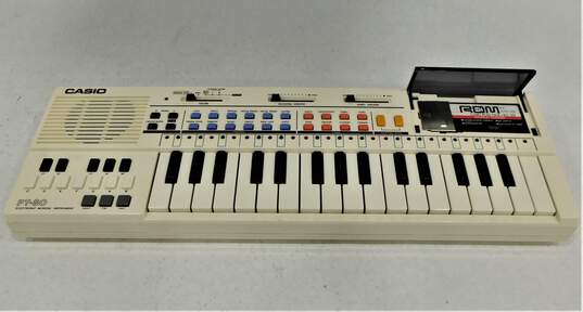 VNTG Casio Brand PT-80 Model Electronic Keyboard (Parts and Repair) image number 1