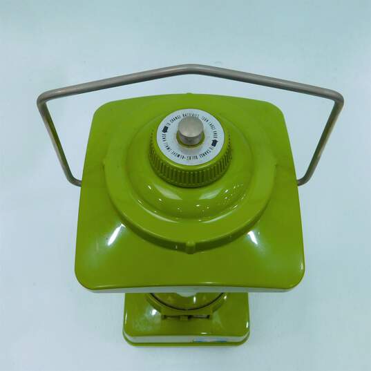 Vintage 1970s Ray-O-Vac Green Sportsman Fluorescent Camping Lantern IOB w/ Manual image number 4