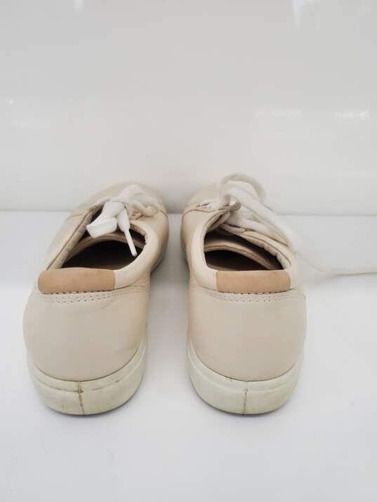 Women's Ecco Soft Shoes Size-10 Used image number 4