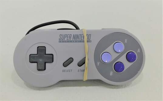 Super Nintendo SNES Classic Edition Controller image number 1