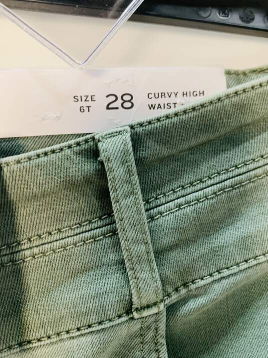 Women's Light Green Loft Skinny Jeans Size: 28 Curvy image number 4
