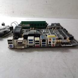 Untested ASRock Z87M Extreme4 Motherboard MicroATX W/ CPU and RAM