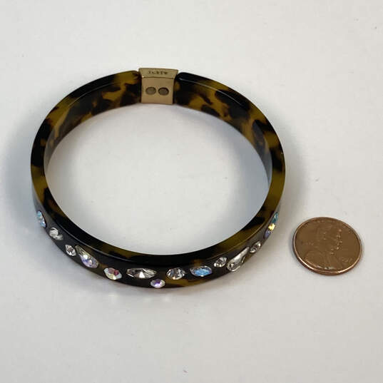 Designer J. Crew Gold-Tone Tortoise Shell Clear Rhinestone Bangle Bracelet image number 1