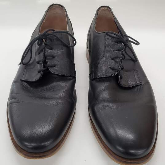 Banana Republic Men's Leather Leather Oxford Dress Shoes Size 10.5M image number 2