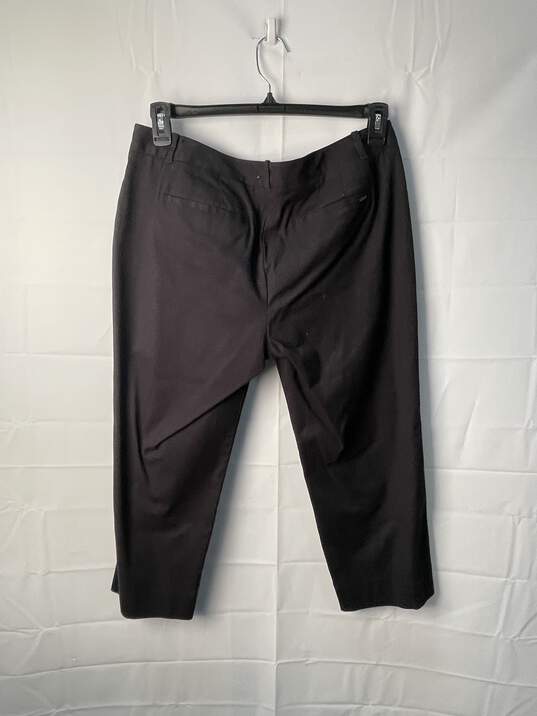 Buy the White House/Black Market Women's Black Capri Pants Size 12