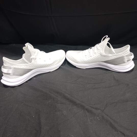 New Balance DynaSoft White Lace-Up Athletic Sneaker Women Size 8 Men Size 6.5 image number 3