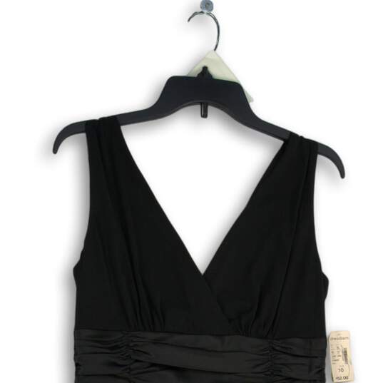 NWT Dressbarn Womens Black Surplice Neck Sleeveless Back Zip Sheath Dress Sz 10 image number 3