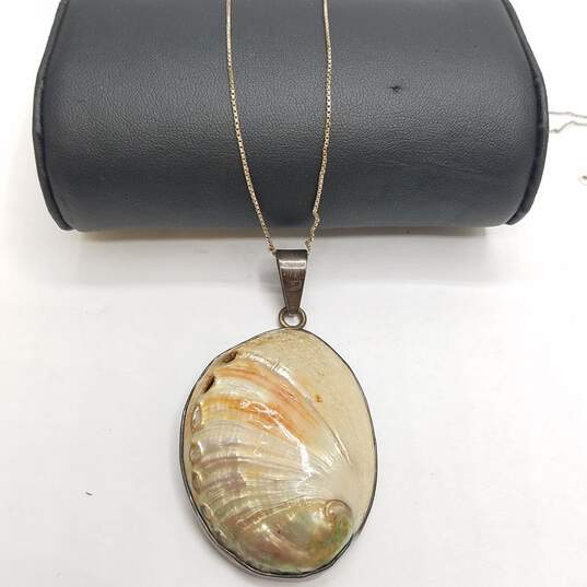 Sterling Silver Sea Shell Pendant On 23.5" Necklace 18.5g image number 3