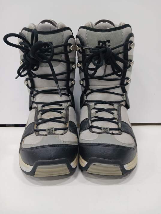 DC Men's Gray/Black/Dark Gray Snowboard Boots Size 9 image number 1