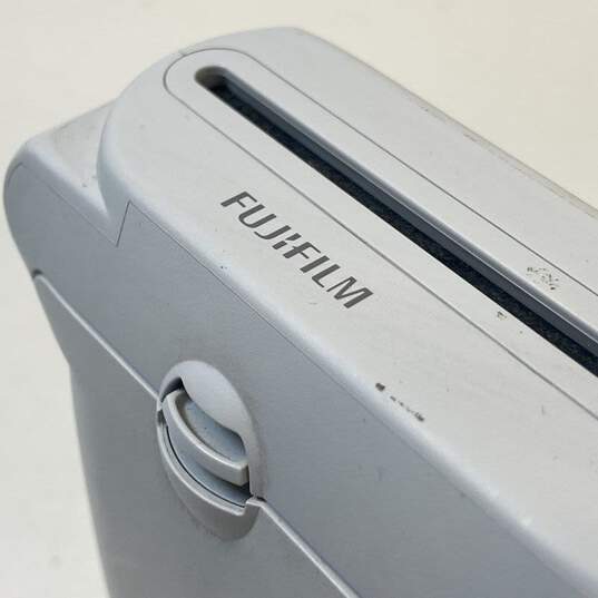 Fujifilm Instax Mini 9 Instant Camera image number 2