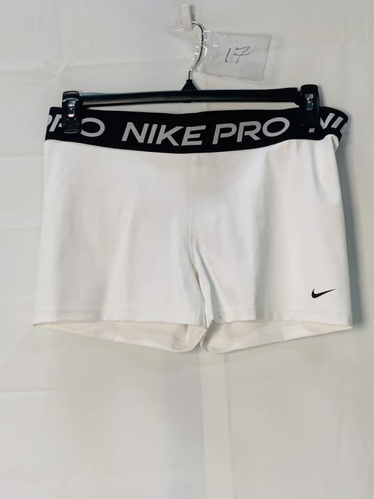 Women's White Nike Athletic Shorts Size: XL image number 3