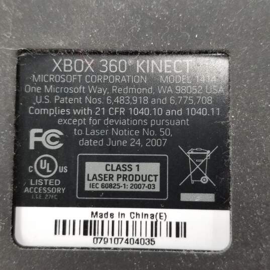 Xbox 360 & Xbox One Kinect Sensor Bundle For Parts/Repair image number 2