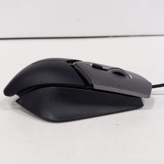 Alienware Elite Gaming Mouse AW958 image number 4
