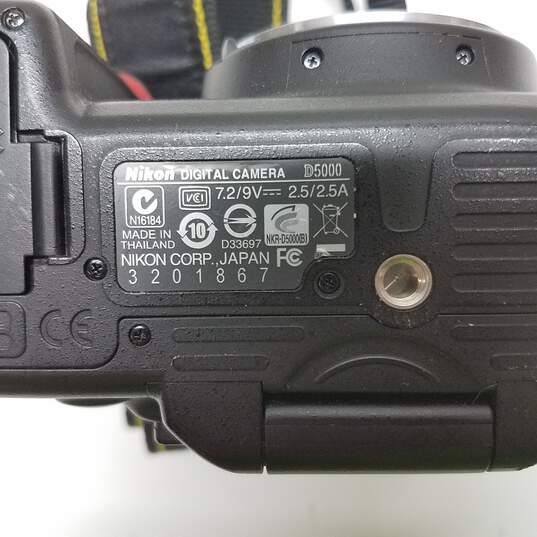 Nikon D5000 12.3MP Digital SLR Camera Body Only image number 6