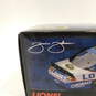 Lionel 2010 Jimmie Johnson Lowes Sprint Cup 5x Champion 1:24 Die-Cast Car w/ Pin image number 5