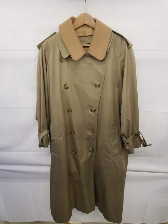 Vintage Burberrys' Neutrals Trench Coat with Removable Liner, Collar Men's Size 40R image number 1
