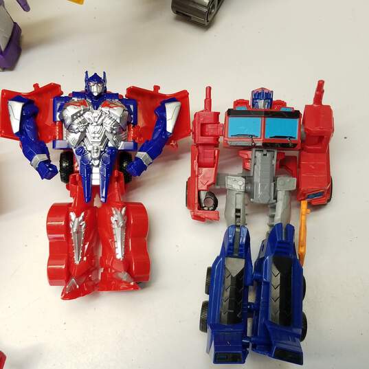 Mixed Hasbro Transformers Action Figure Bundle image number 6