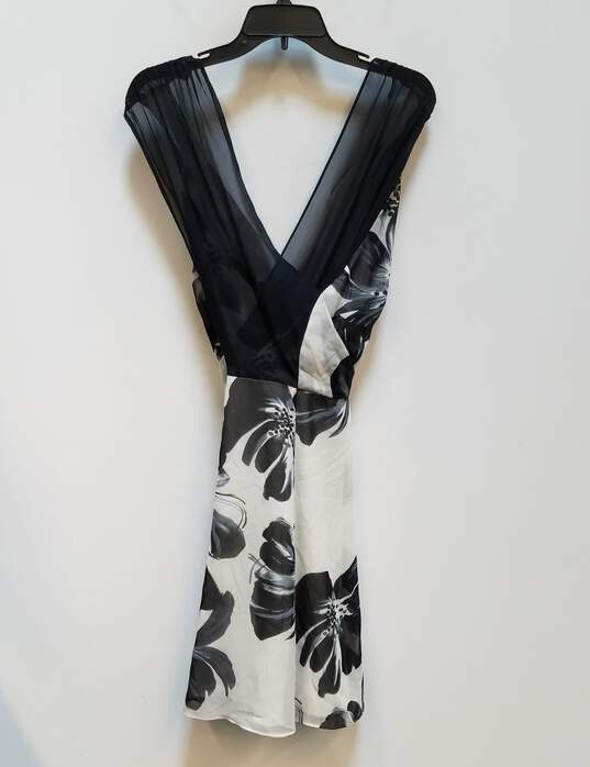 NWT Womens Black White Silk Floral Sleeveless V-Neck Mini Dress Size 10 image number 2