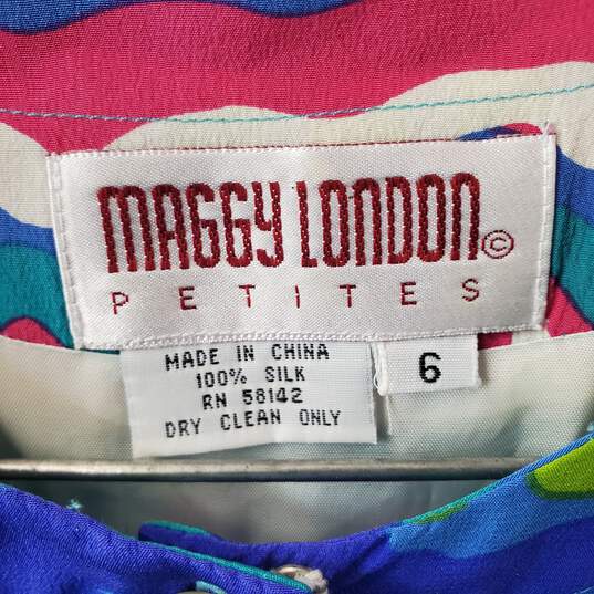Women's Vintage Maggie London Petites Silk Button Short Cut "Belly" Shirt Size 6 image number 3