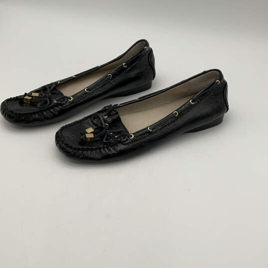 Womens Black Leather Moc Toe Tasseled Slip-On Moccasins Flats Size 9 image number 3