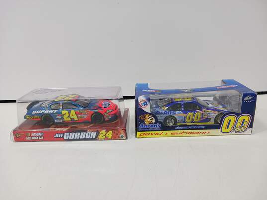 Collectable Nascar cars image number 8