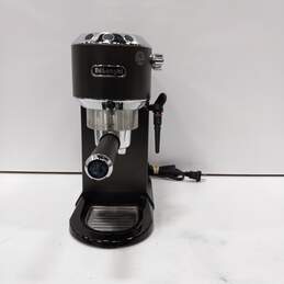DeLonghi Espresso Coffee Machine EC685BK alternative image